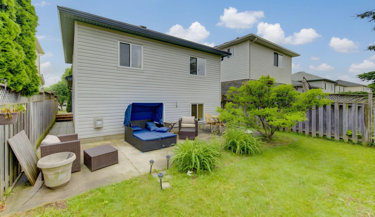 ec3aec05-106f-4b1a-a177-bed080d929fc-l.jpeg
