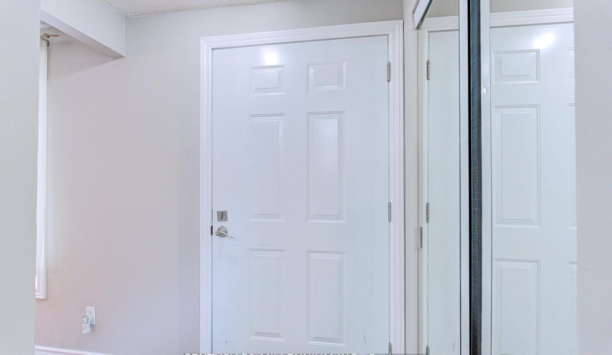 f0bc09b7-3eba-4d50-a1e3-f8140b2e73a1-l.jpeg
