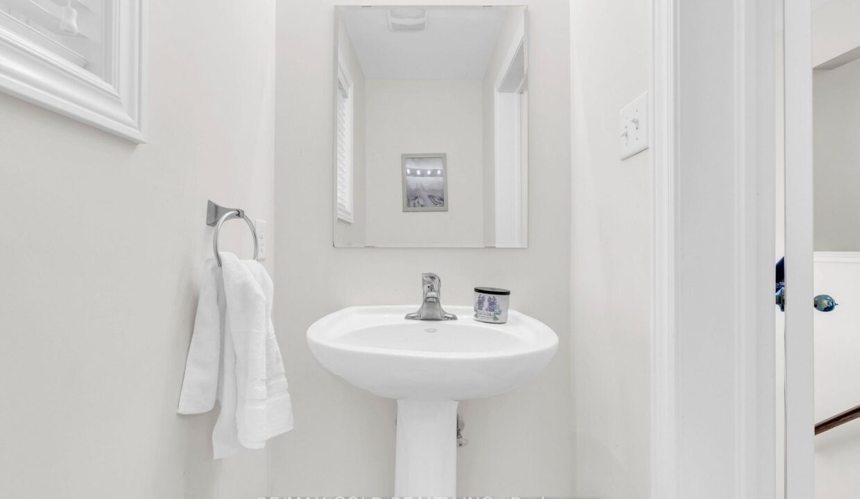 f3a72edb-c16a-44bd-892e-a9aa205c0787-l.jpeg