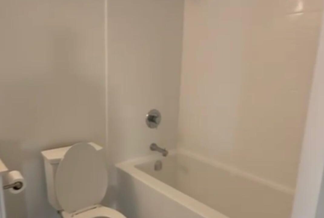f632bb27-525f-4f33-9ba0-990d60ce5953-l.jpeg