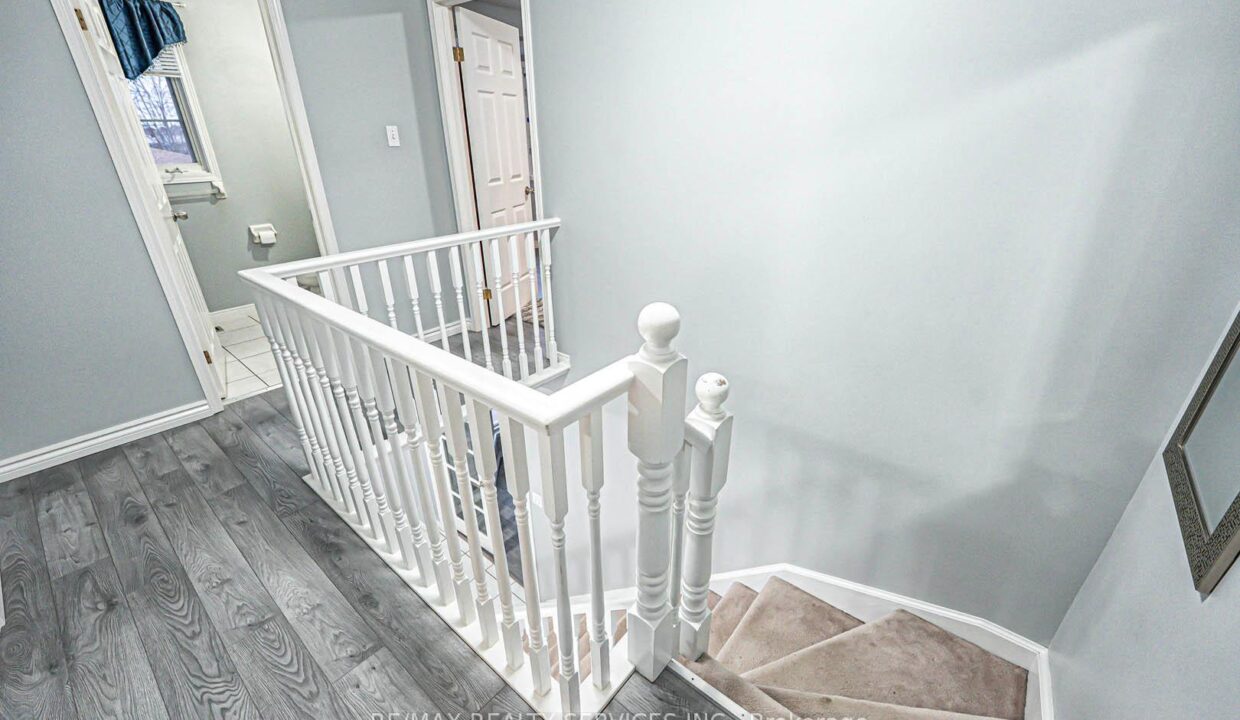 f70704f2-9cf9-4ebc-88c9-71c253c550e3-l.jpeg