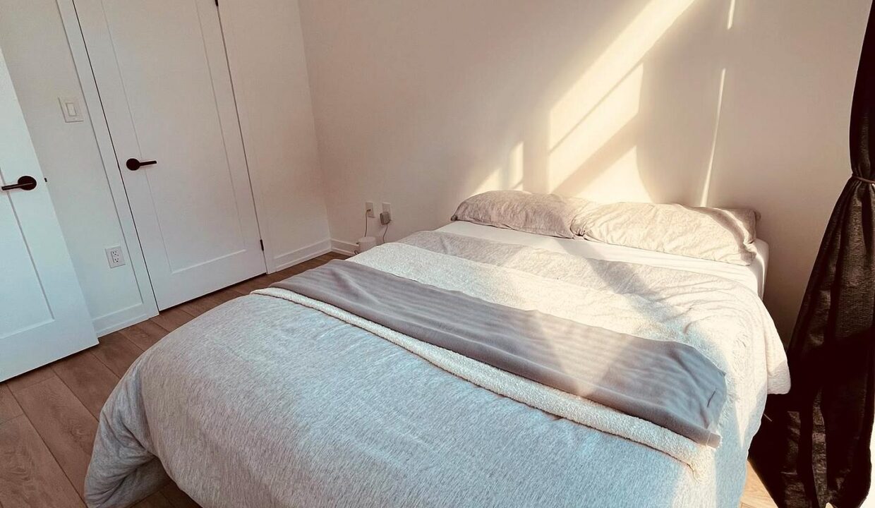 f9cb2f54-d1e7-4a72-95cc-2c3699c23f59-l.jpeg